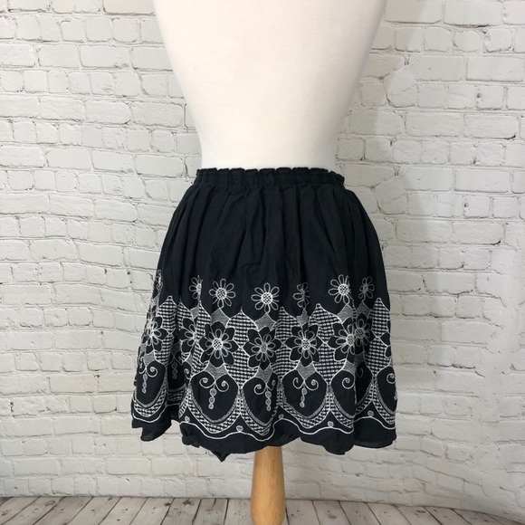 Weston Wear Embroidered Skirt Knee Length - Picture 4 of 8